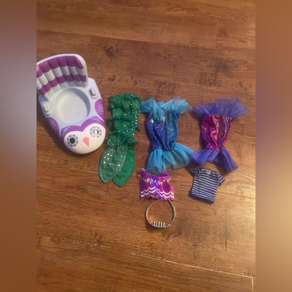 Sold!! American Girl Doll Wellie Wishers Lot Raft sled mermaid outfits crown - Picture 1 of 12